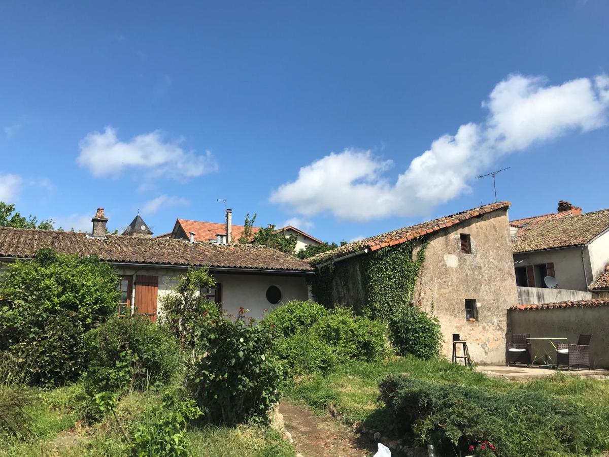 Availles-Limouzine May'S Cottage מראה חיצוני תמונה