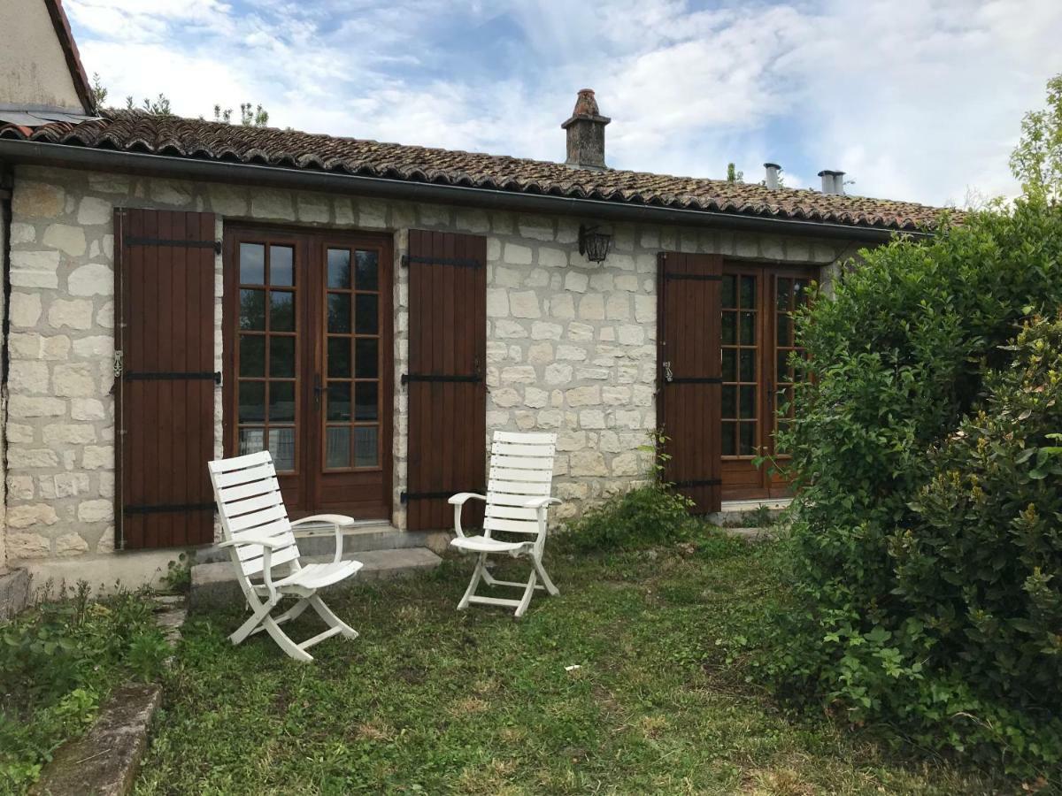 Availles-Limouzine May'S Cottage מראה חיצוני תמונה